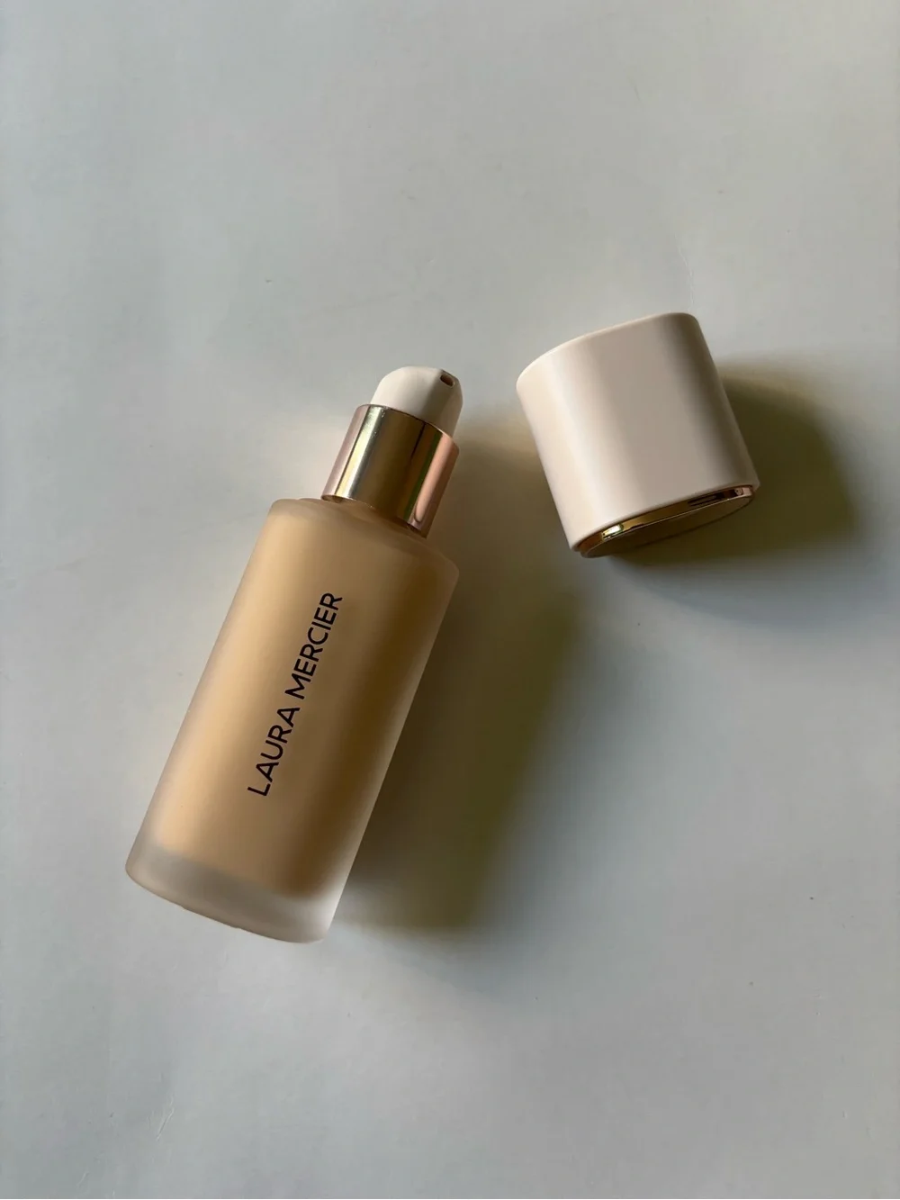 LAURA MERCIER Real Flawless Foundation